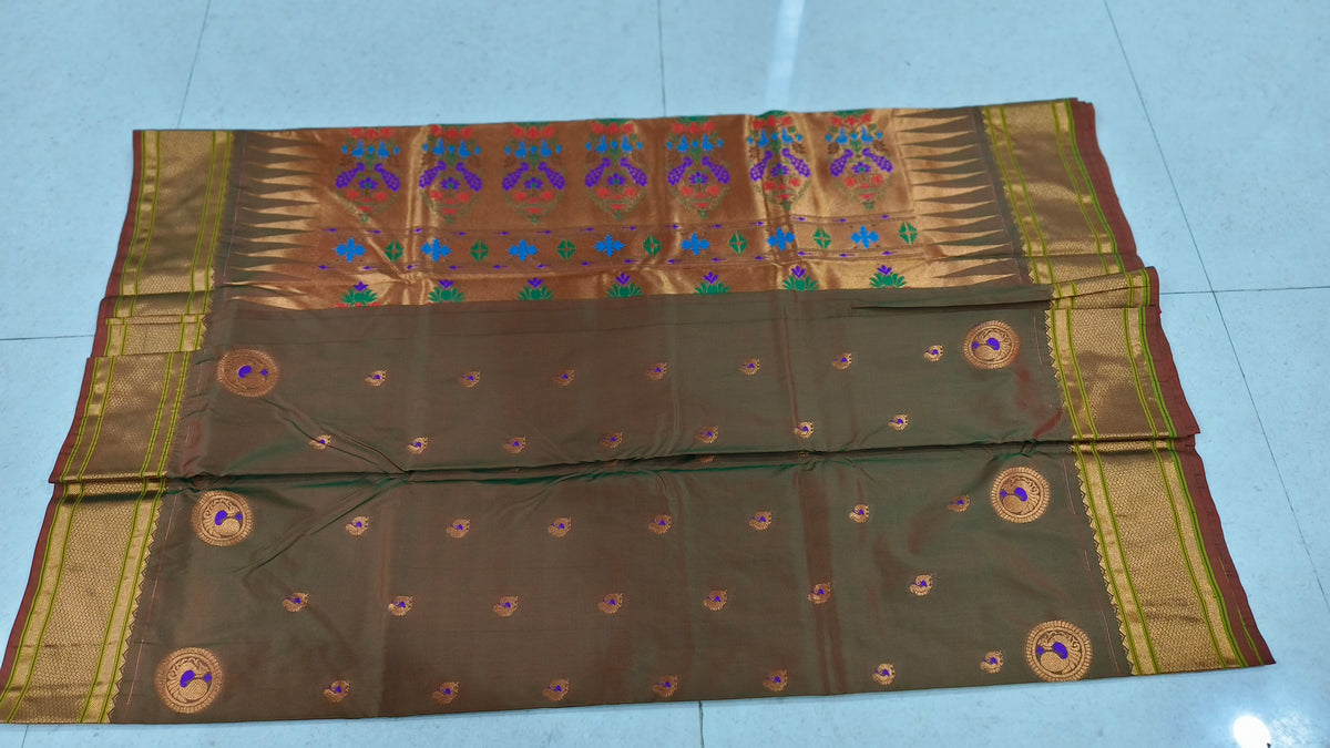 Dhup Chaw Green Golden Border Paithani
